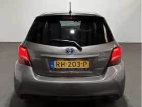 Toyota Yaris (2016) thumbnail 9