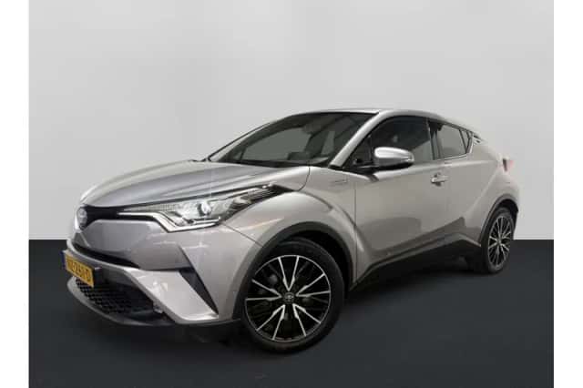 Toyota C-HR (2017) thumbnail 1