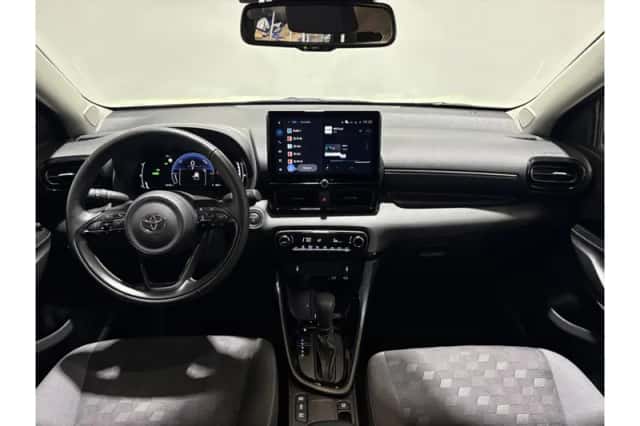 Toyota Yaris (2025) thumbnail 3
