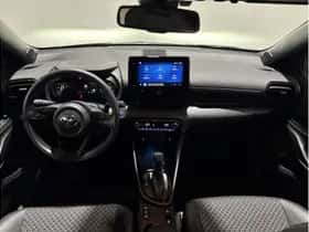 Toyota Yaris (2023) thumbnail 3