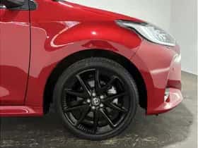 Toyota Yaris (2023) thumbnail 10