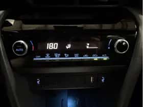 Toyota Yaris Cross (2022) thumbnail 26