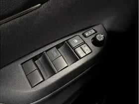 Toyota Yaris Cross (2022) thumbnail 30