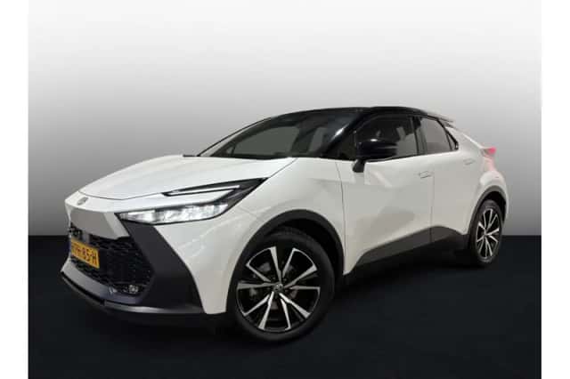 Toyota C-HR (2025) thumbnail 1
