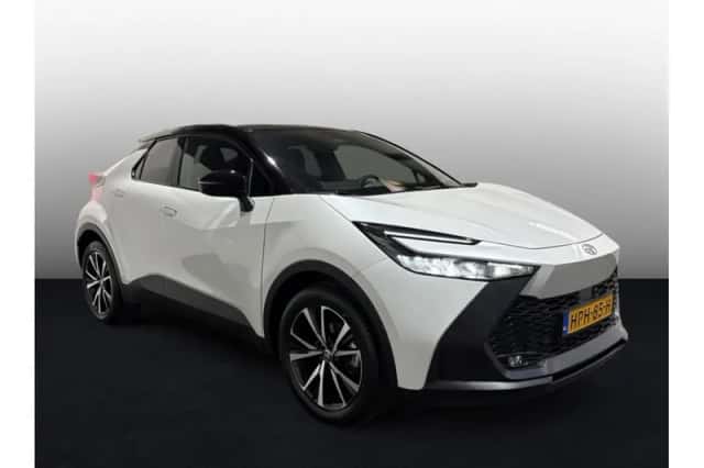 Toyota C-HR (2025) thumbnail 6