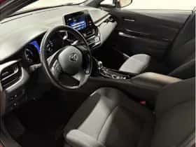 Toyota C-HR (2019) thumbnail 14