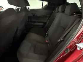 Toyota C-HR (2019) thumbnail 16