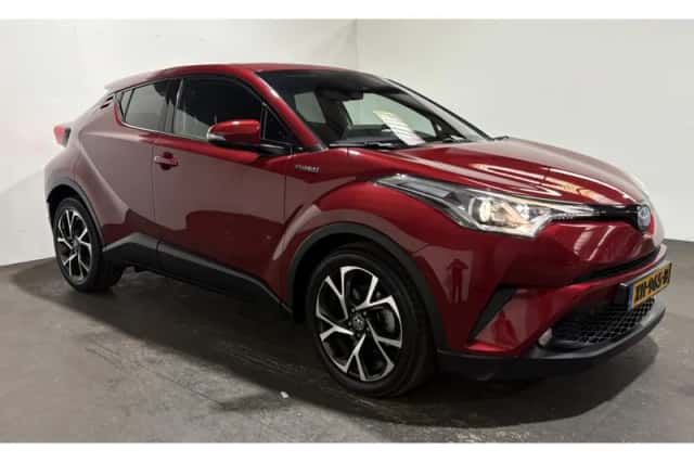 Toyota C-HR (2019) thumbnail 6