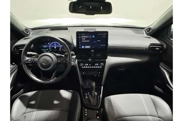 Toyota Yaris Cross (2024) thumbnail 3