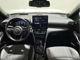 Toyota Yaris Cross (2024) thumbnail 3