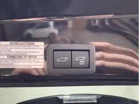 Toyota Yaris Cross (2024) thumbnail 36