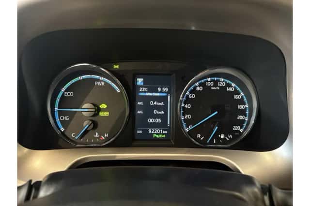Toyota RAV4 (2016) thumbnail 4
