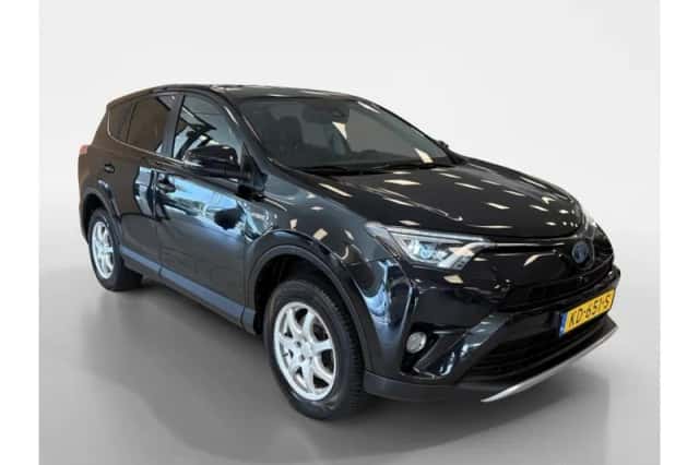 Toyota RAV4 (2016) thumbnail 6
