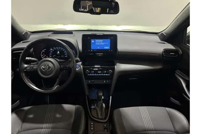 Toyota Yaris Cross (2022) thumbnail 3