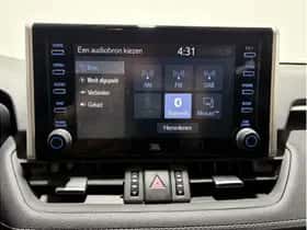Toyota RAV4 (2021) thumbnail 26