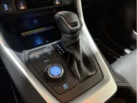 Toyota RAV4 (2021) thumbnail 33