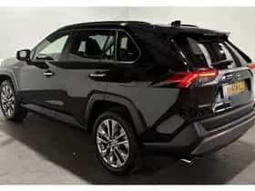 Toyota RAV4 (2021) thumbnail 8