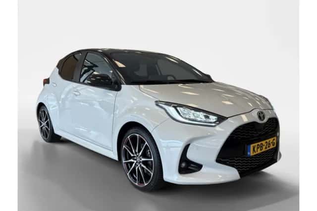 Toyota Yaris (2023) thumbnail 6