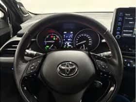 Toyota C-HR (2021) thumbnail 21