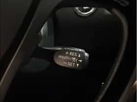 Toyota C-HR (2021) thumbnail 24