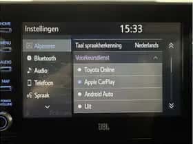 Toyota C-HR (2021) thumbnail 31