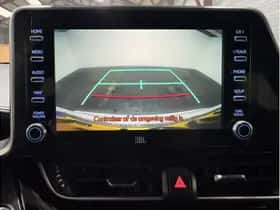 Toyota C-HR (2021) thumbnail 32