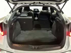 Toyota C-HR (2021) thumbnail 42