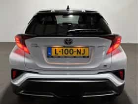 Toyota C-HR (2021) thumbnail 9