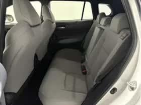 Toyota Corolla (2022) thumbnail 17