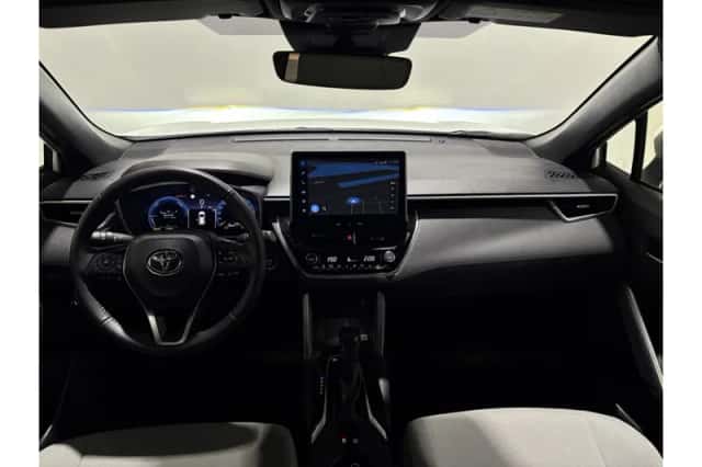Toyota Corolla (2022) thumbnail 3