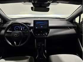Toyota Corolla (2022) thumbnail 3