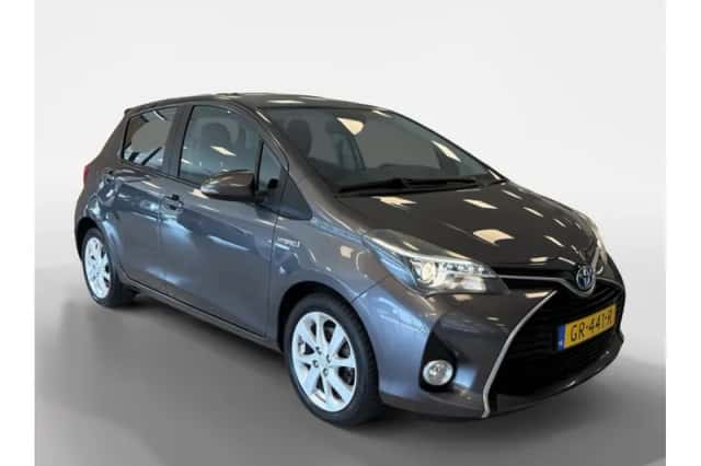 Toyota Yaris (2015) thumbnail 6
