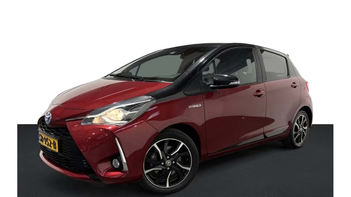 Toyota Yaris (2018) — foto 1