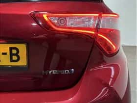 Toyota Yaris (2018) thumbnail 12