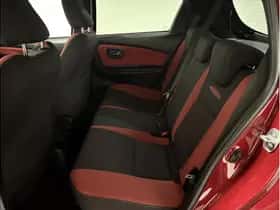 Toyota Yaris (2018) thumbnail 15