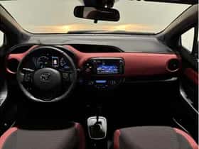 Toyota Yaris (2018) thumbnail 3