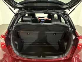Toyota Yaris (2018) thumbnail 33