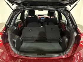 Toyota Yaris (2018) thumbnail 36