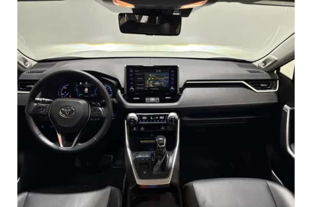 Toyota RAV4 (2019) thumbnail 3