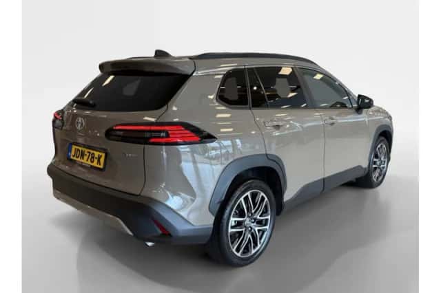 Toyota Corolla (2025) thumbnail 2