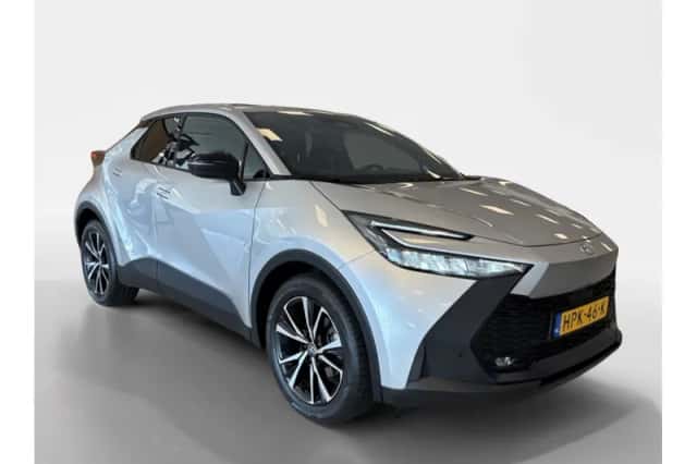 Toyota C-HR (2025) thumbnail 6