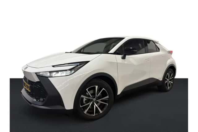 Toyota C-HR (2025) thumbnail 1