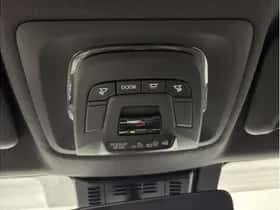 Toyota C-HR (2025) thumbnail 33