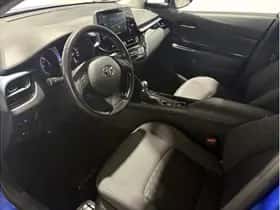 Toyota C-HR (2022) thumbnail 14