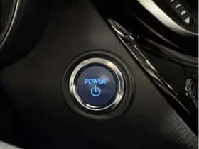 Toyota C-HR (2022) thumbnail 22