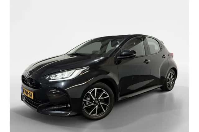 Toyota Yaris (2022) thumbnail 1