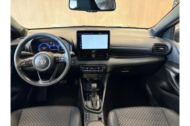 Toyota Yaris (2026) thumbnail 3