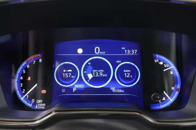 Toyota Corolla (2022) thumbnail 4