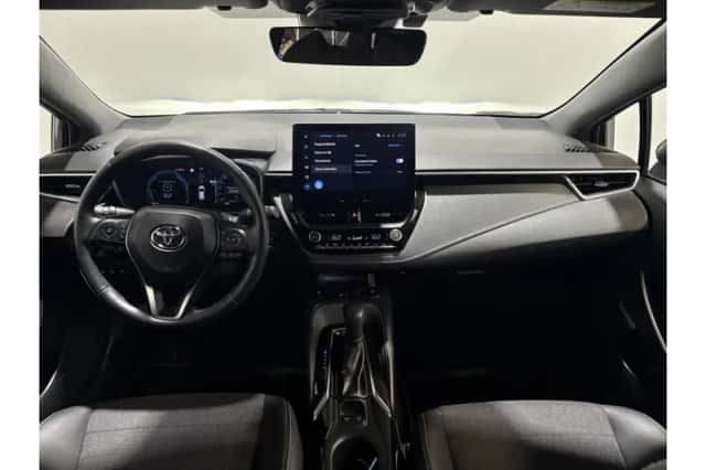 Toyota Corolla (2025) thumbnail 3
