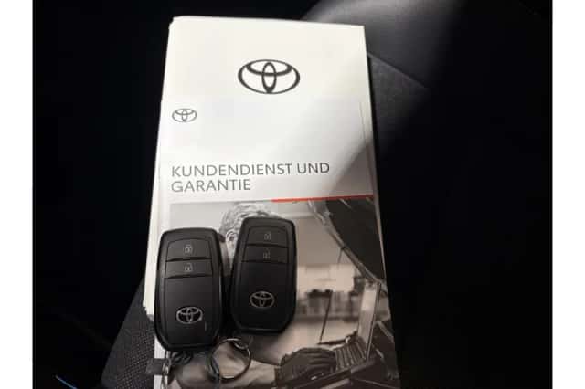 Toyota Corolla (2025) thumbnail 5